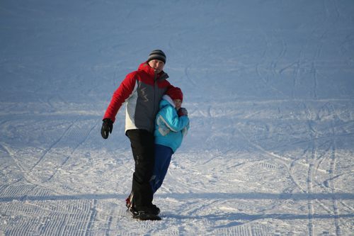 Катание с детьми в коттеджном поселке Спас-Каменка