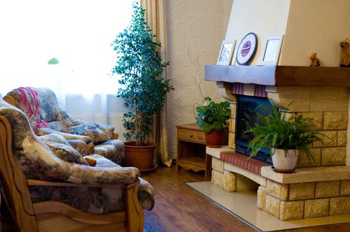 Интерьер гостиной коттеджа в коттеджном поселке Спас-Каменка