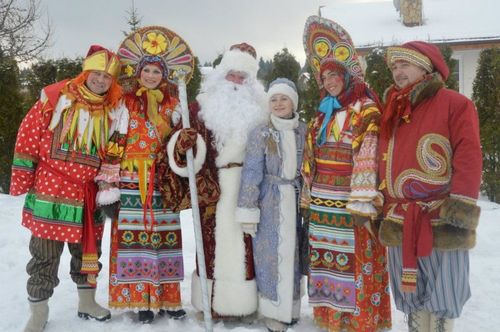 Празднование Нового года в поселке Спас-Каменка