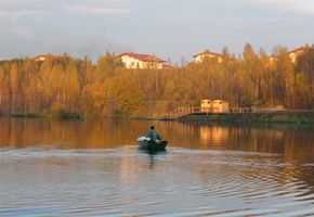 Лодка на озере