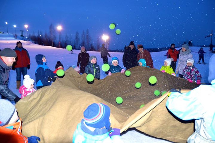 Веселые снежки