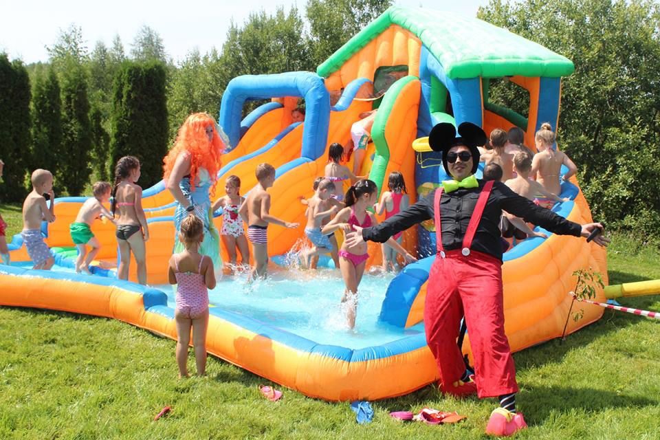 Весело и взрослым и детям Водный праздник в Спас-Каменке