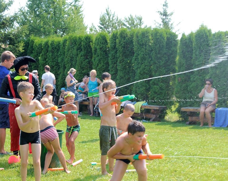 Веселый водный праздник в Спас-Каменке