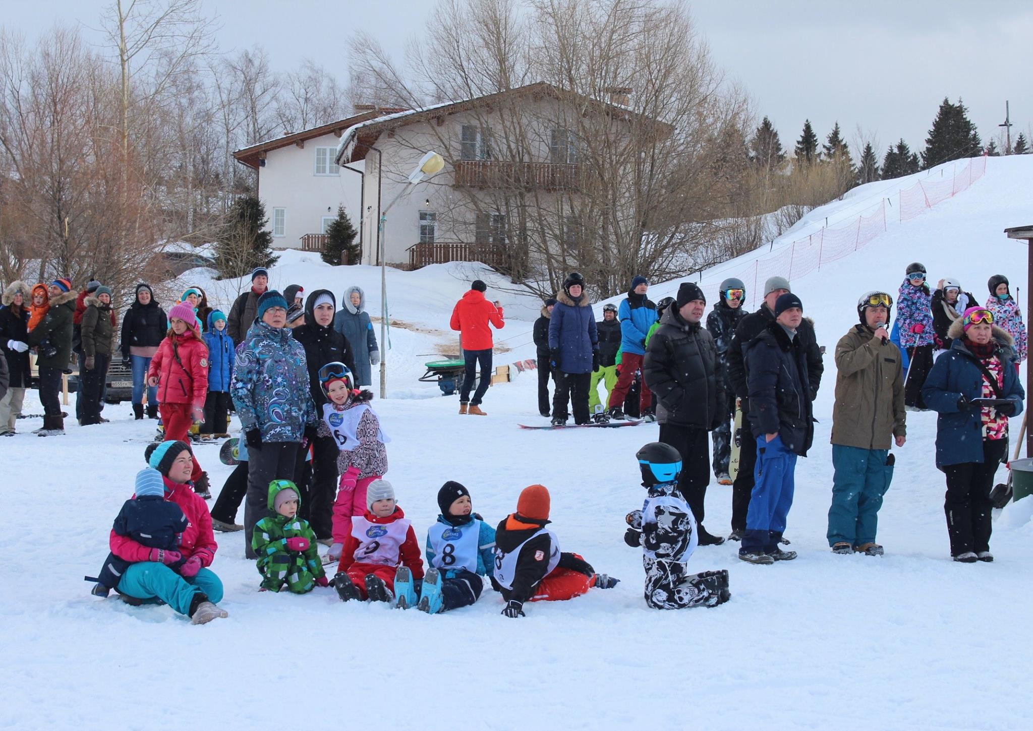 Болеем за наших участников