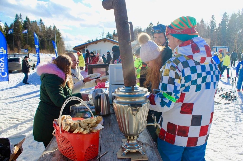 Вкусные блины от ресторана Маска Масленица в Спас-Каменке 2019