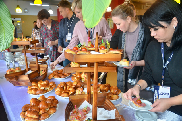 Конгресс в Спас-Каменке - в ресторане Маска Московский Международный Жилищный Конгресс