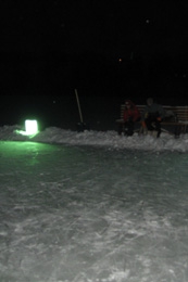 Спас-Каменка. Освещённый каток.