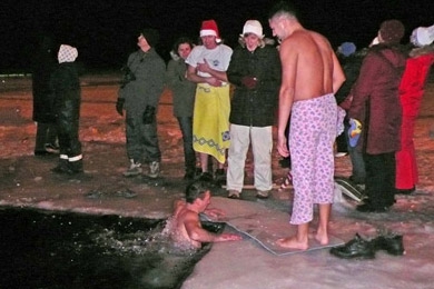 Спас-Каменка. Крещенские купания.