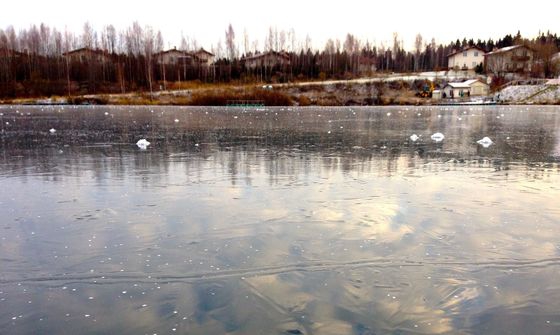 Каток на озере